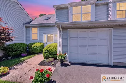 147 Picadilly Pl, Somerset, NJ 08873