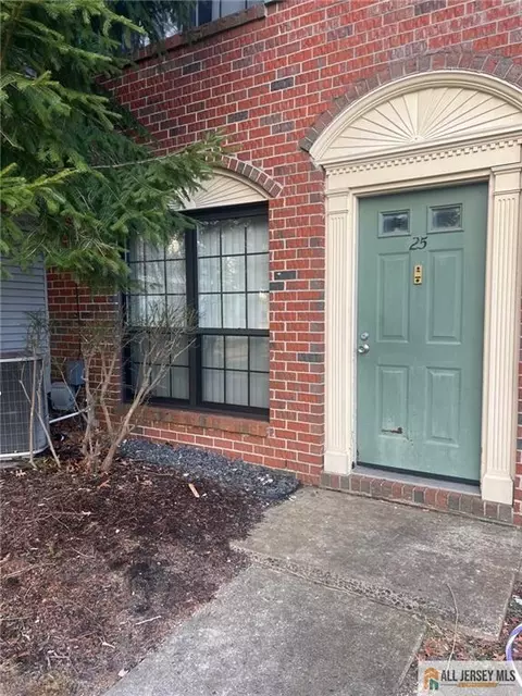 25 Drewes Ct #760, Lawrence Township, NJ 08648