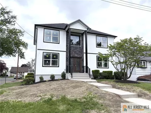 28 Mckinley Ave, Iselin, NJ 08830
