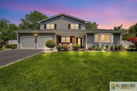 14 Dexter Rd, East Brunswick, NJ 08816
