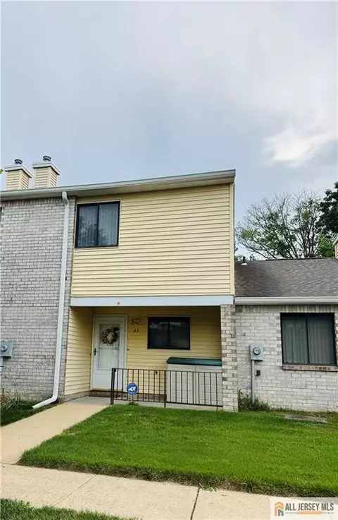 47 Victory Ct, Old Bridge, NJ 08857