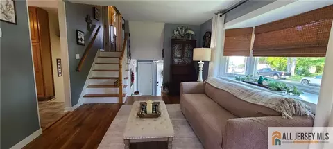 Entry Way - 2 Monaghan Rd, Edison, NJ 08817 photo 3 of 7