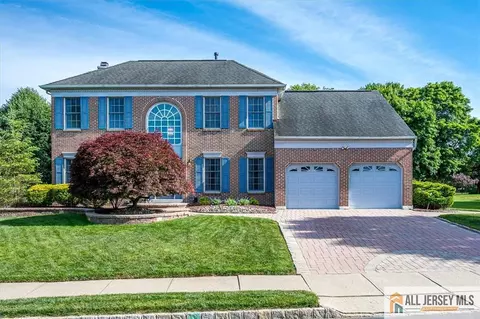 4 Dickinson Rd, South Brunswick, NJ 08824