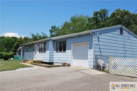 1230 Cattus Island Bnd, Toms River, NJ 08753