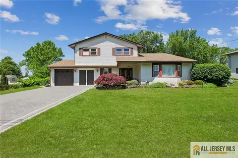 71 Gaub Rd, Old Bridge, NJ 08857