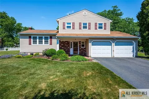 4 Barbara St, South Brunswick, NJ 08824