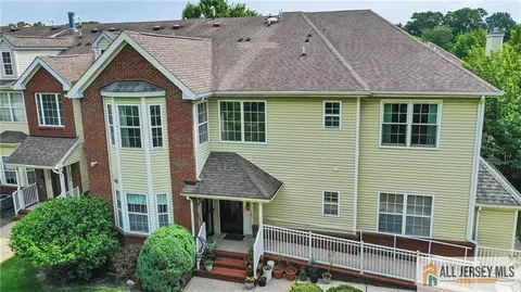 157 Forest Dr #157, Piscataway, NJ 08854