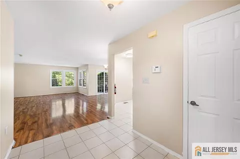 2 John Tyler Ct #2A, Monroe, NJ 08831