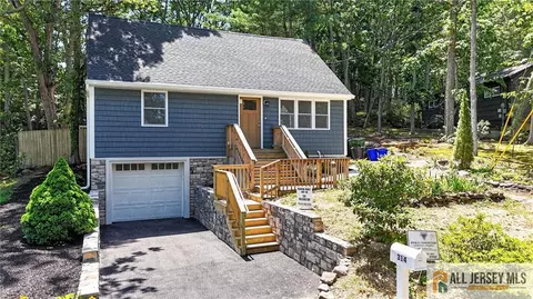 314 Hillside Dr, Neptune City, NJ 07753