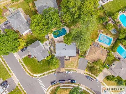 View/Area - 31 Shearn Dr, Middlesex, NJ 08846 photo 3 of 4