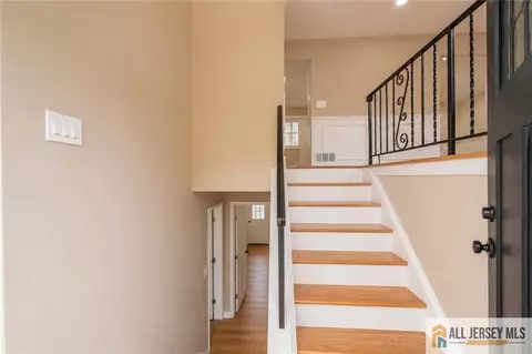 Entry Way - 31 Shearn Dr, Middlesex, NJ 08846 photo 1 of 3