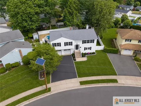View/Area - 31 Shearn Dr, Middlesex, NJ 08846 photo 1 of 4