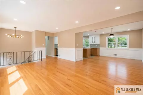 Living - 31 Shearn Dr, Middlesex, NJ 08846 photo 1 of 7