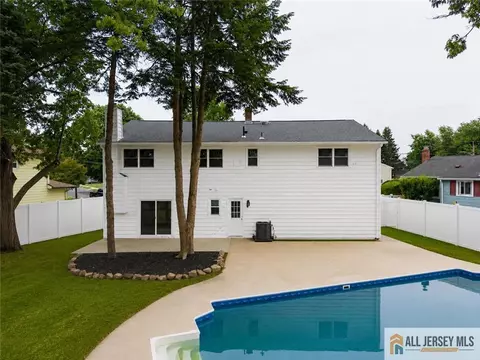 Other - 31 Shearn Dr, Middlesex, NJ 08846 photo 4 of 5