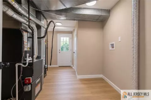 Entry Way - 31 Shearn Dr, Middlesex, NJ 08846 photo 3 of 3