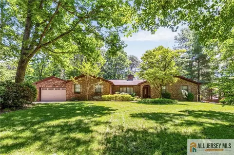 199 Old Forge Rd, Monroe, NJ 08831