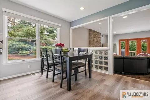 98 King St, Edison, NJ 08820 photo 14