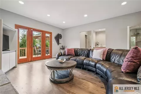 98 King St, Edison, NJ 08820 photo 18