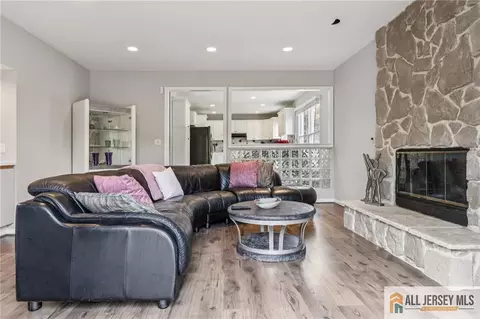 98 King St, Edison, NJ 08820 photo 17