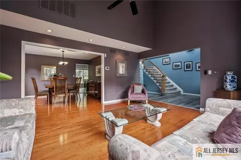 98 King St, Edison, NJ 08820 photo 8