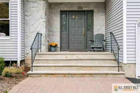 98 King St, Edison, NJ 08820 photo 3