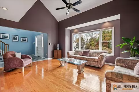 98 King St, Edison, NJ 08820 photo 7
