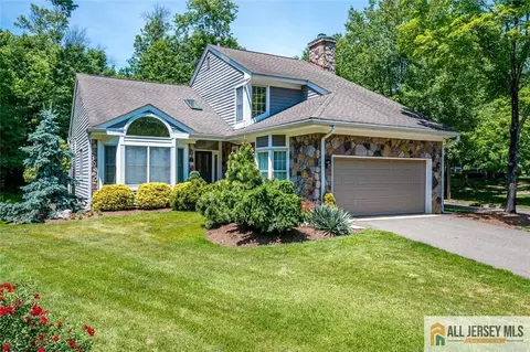 2 Mimosa Ct, Princeton, NJ 08540
