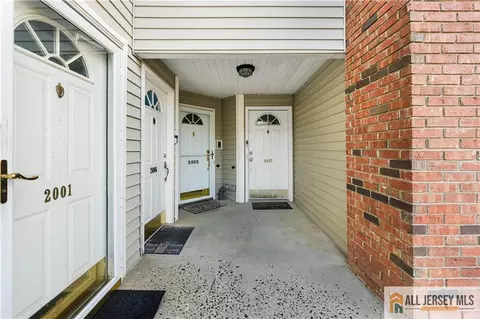 2006 Ridgeview Ct #2006, Parlin, NJ 08859