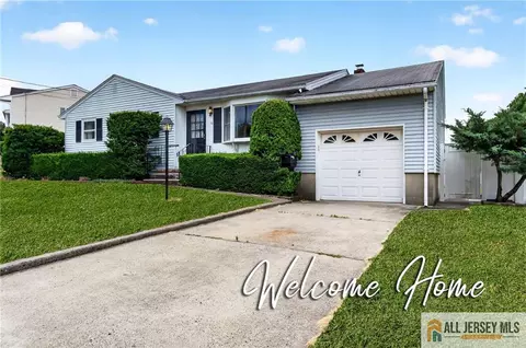 10 5th St, South River, NJ 08882