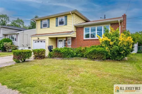 2300 Desisto Dr, Rahway, NJ 07065