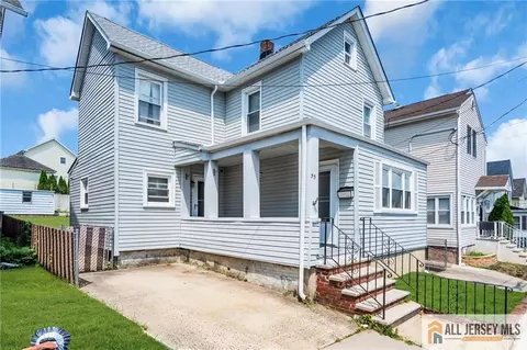 55 Smullen St, Sayreville, NJ 08872