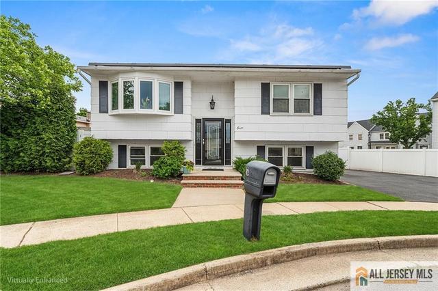 7 Wilton Ave, Middlesex, NJ 08846