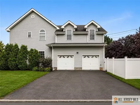 Exterior - 32 E Summit Ave, Sewaren, NJ 07077 photo 10 of 10