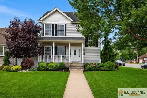 32 E Summit Ave, Sewaren, NJ 07077