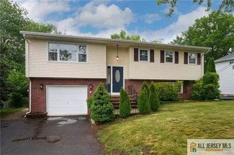 2025 Oak Tree Rd, Edison, NJ 08820