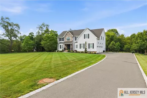 284 Shelburne Pl, Hillsborough, NJ 08844