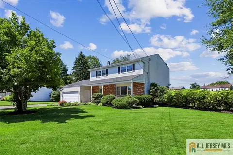 56 Whitehall Rd, Trenton, NJ 08690