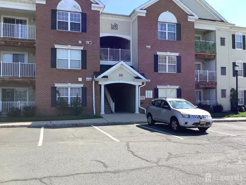 835 Cedar Ct, New Brunswick, NJ 08901
