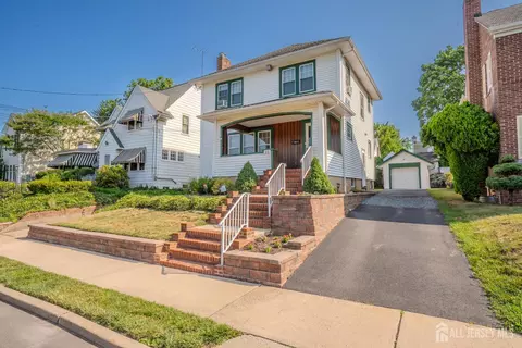 215 New York Ave, New Brunswick, NJ 08901