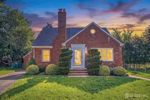 3 Dix St, New Brunswick, NJ 08901