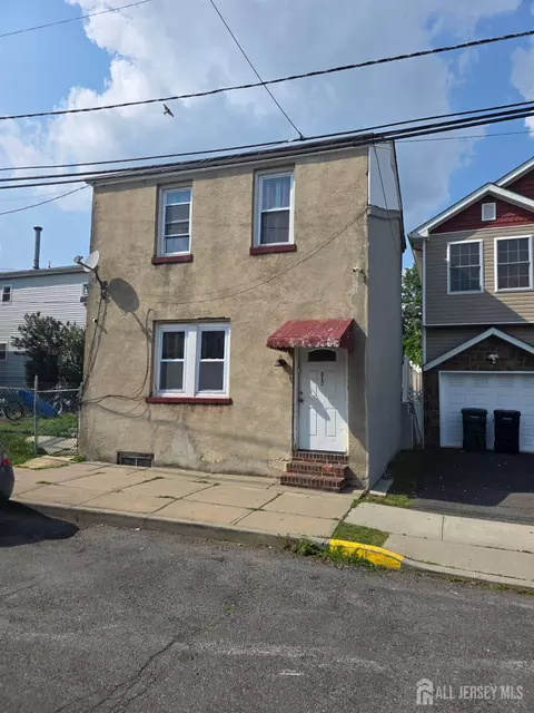 376 Stanford St, Perth Amboy, NJ 08861