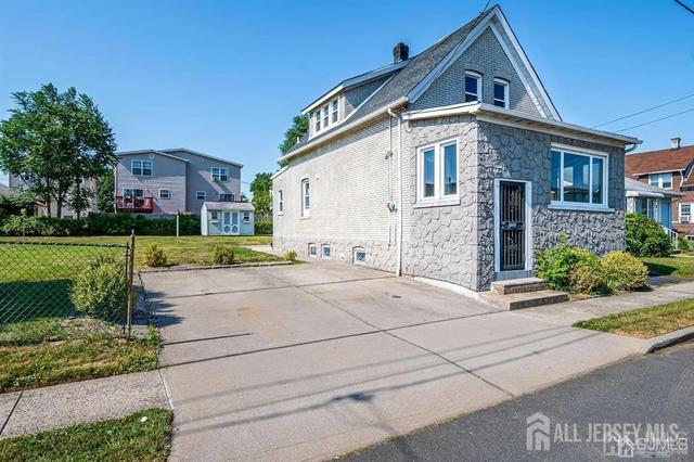 43 Saint Ann St, Carteret, NJ 07008