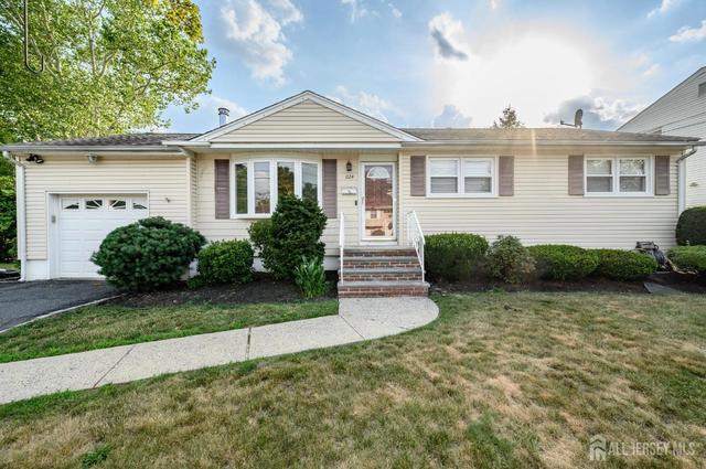 1124 Hanover St, Piscataway, NJ 08854