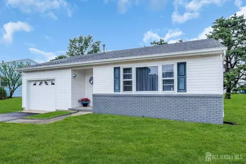 214 Westbrook Dr, Berkeley, NJ 08757 photo 3