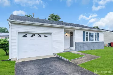 214 Westbrook Dr, Berkeley, NJ 08757 photo 2