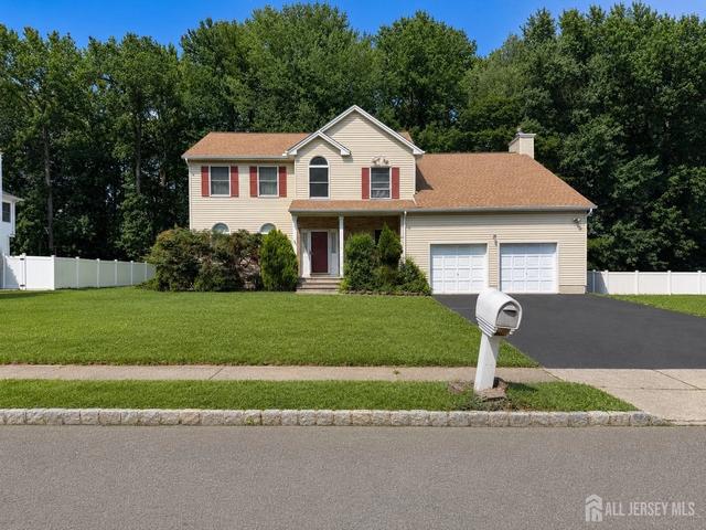 26 Plains Gap Rd, North Brunswick, NJ 08902