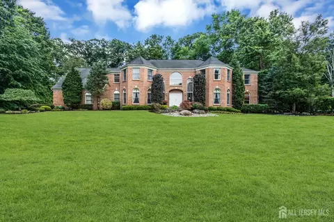 15 Harmony Ln, South Brunswick, NJ 08852