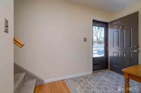 70-10 Prospect St #10, Metuchen, NJ 08840