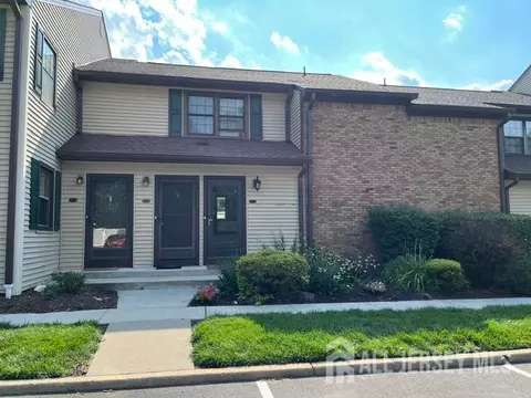 70-10 Prospect St #10, Metuchen, NJ 08840