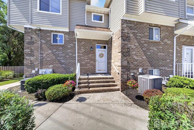 55 Marina View Dr, Sewaren, NJ 07077